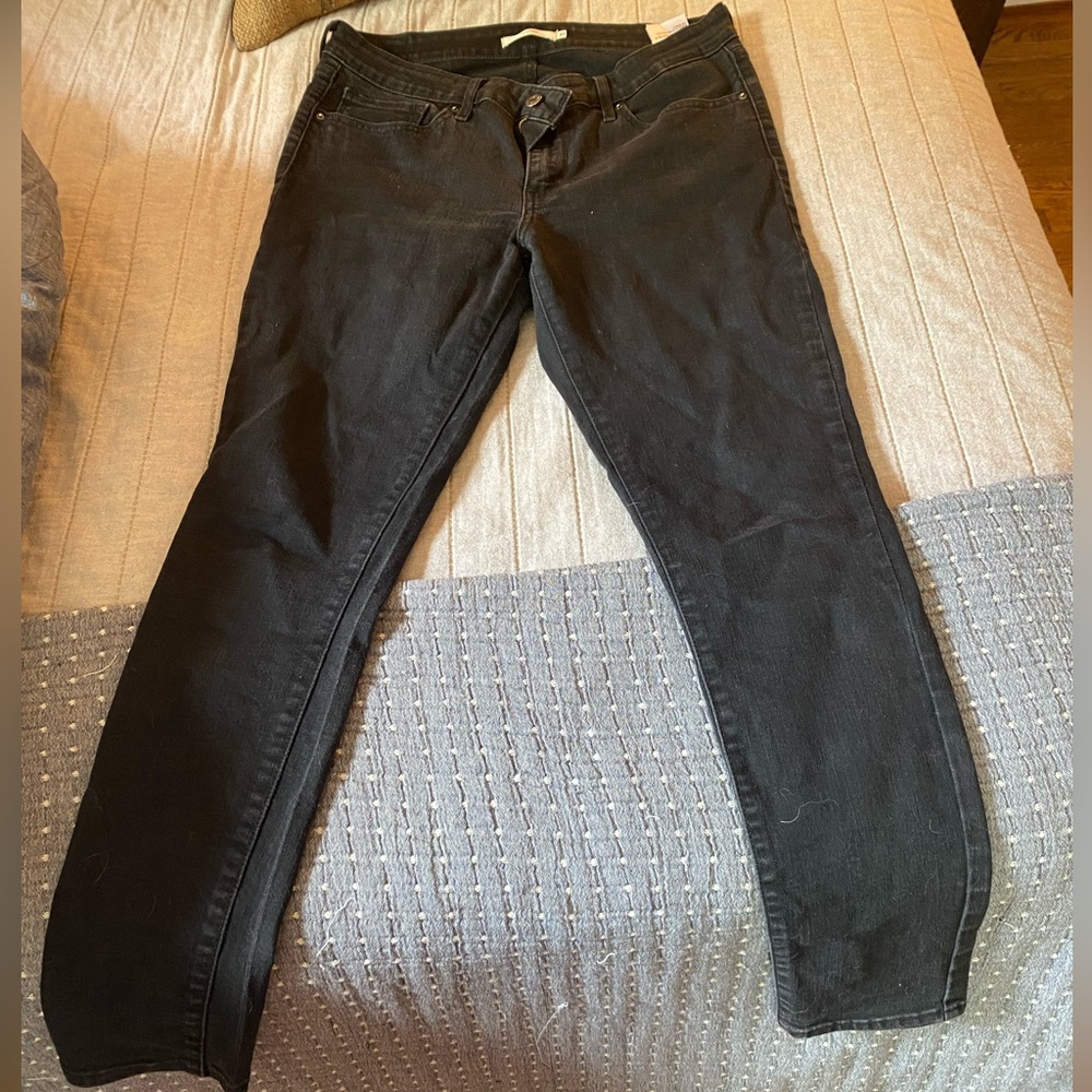 Levi’s 711 black skinny jeans